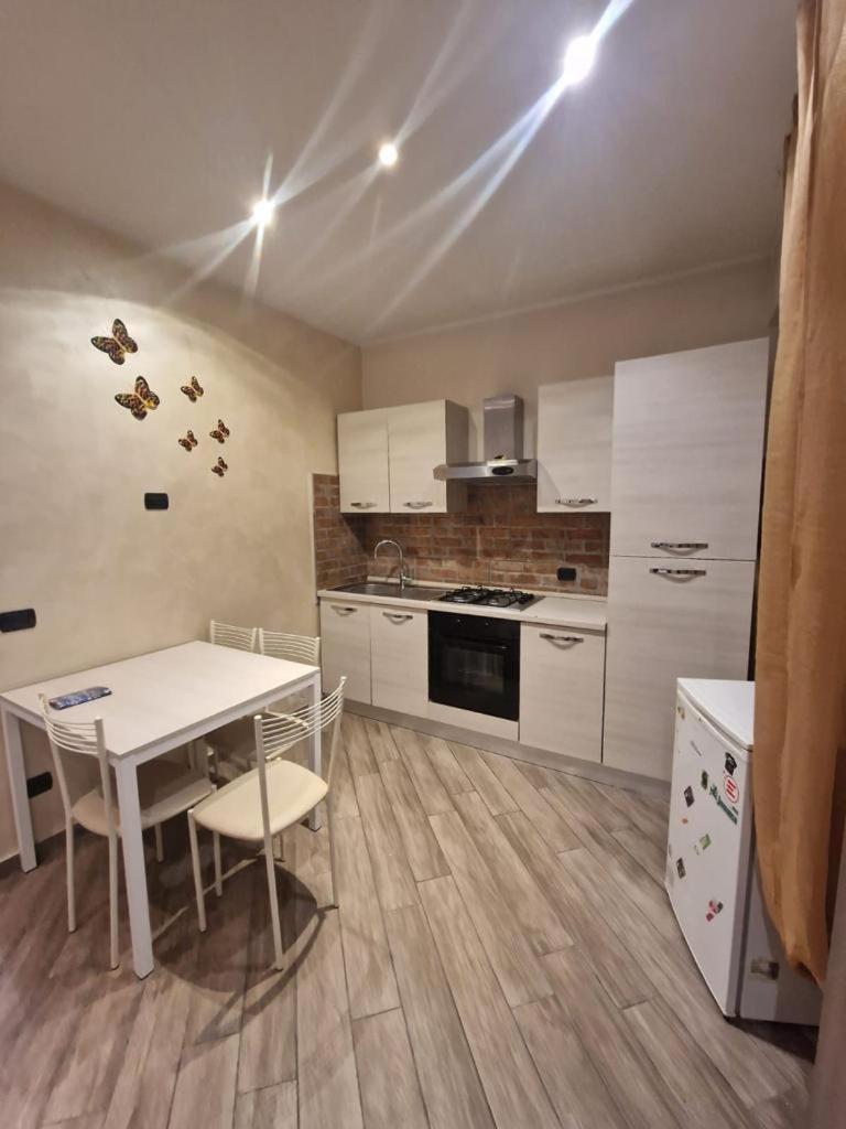 Apartamento Mia Casa Monza Exterior foto